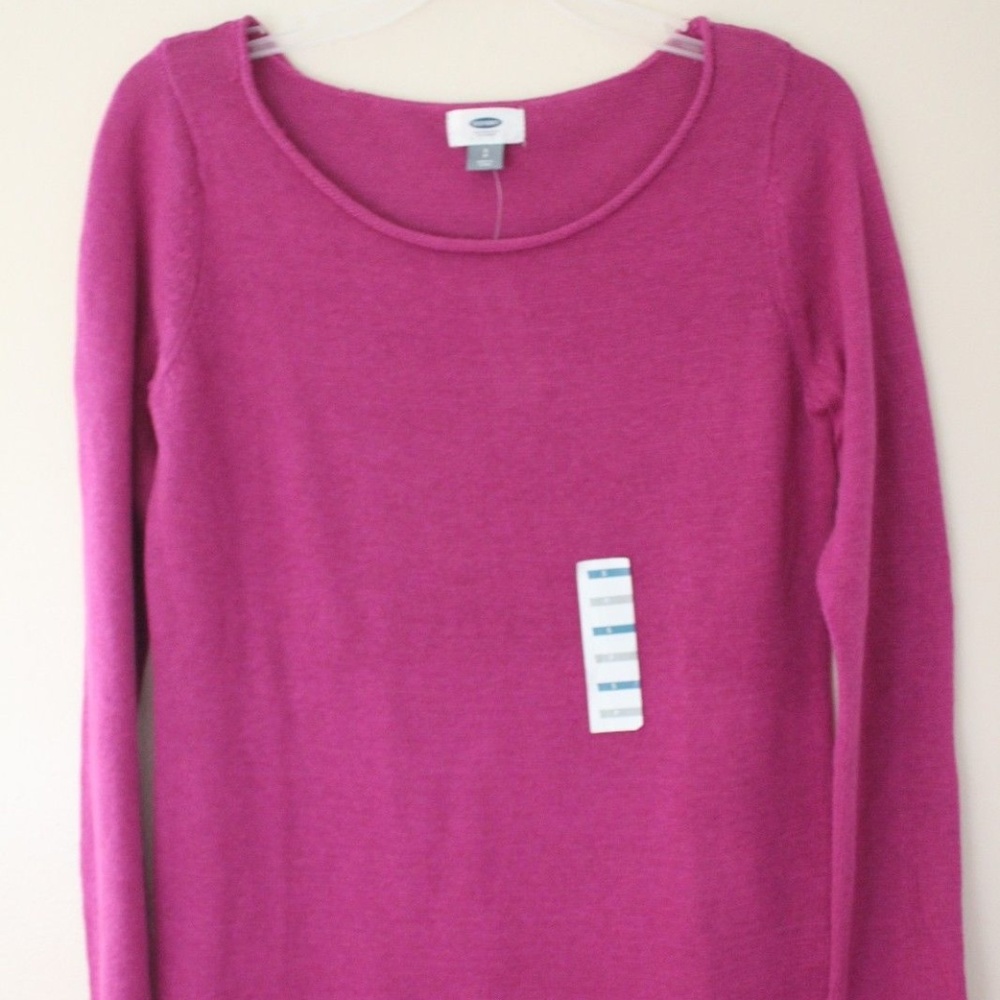Old Navy Classic Crew-Neck Sweater for Women - Picture 2 of 4